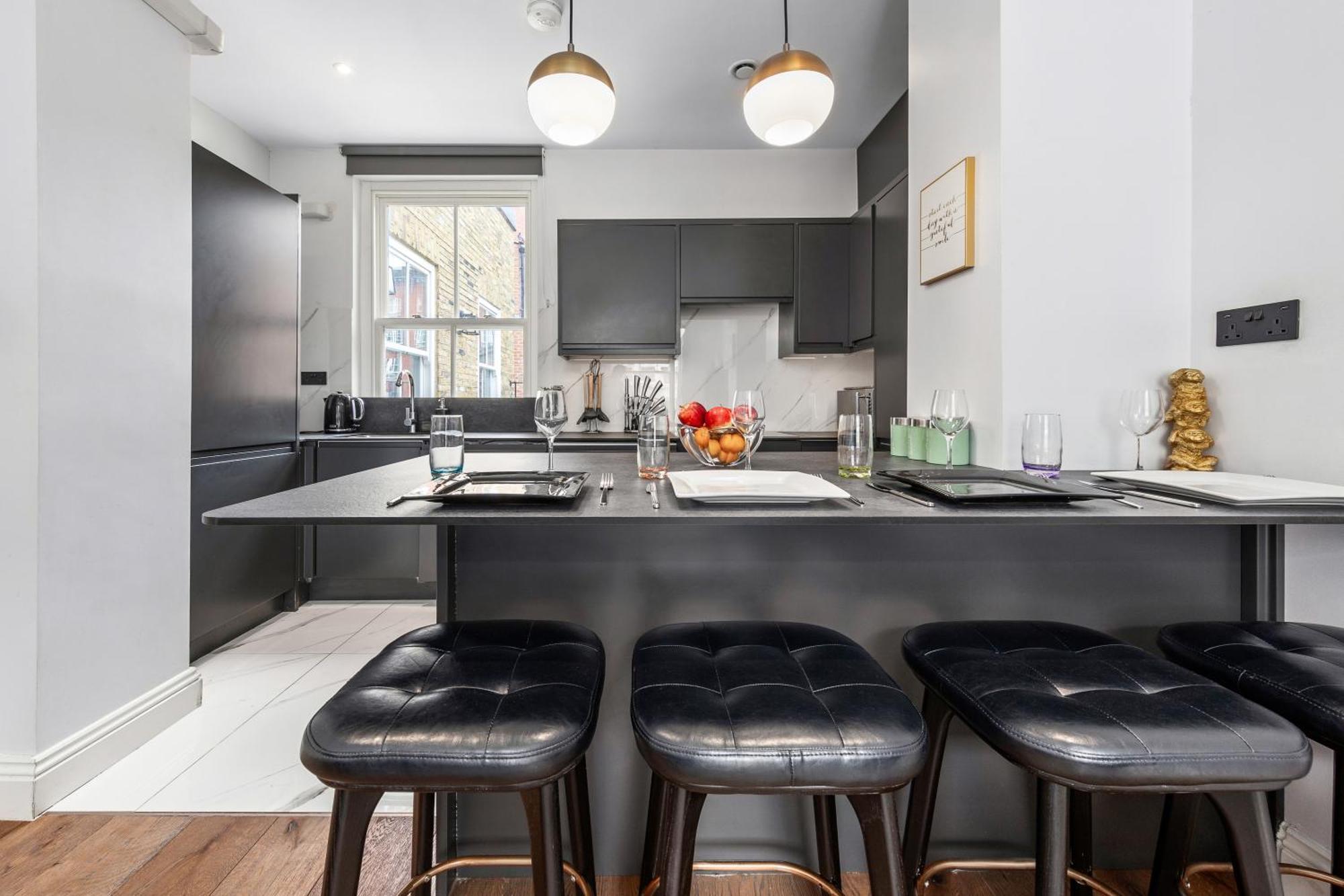 Stylish 2 Bedroom Apartment In Westminster Sleeps 5 With Ac Λονδίνο Εξωτερικό φωτογραφία